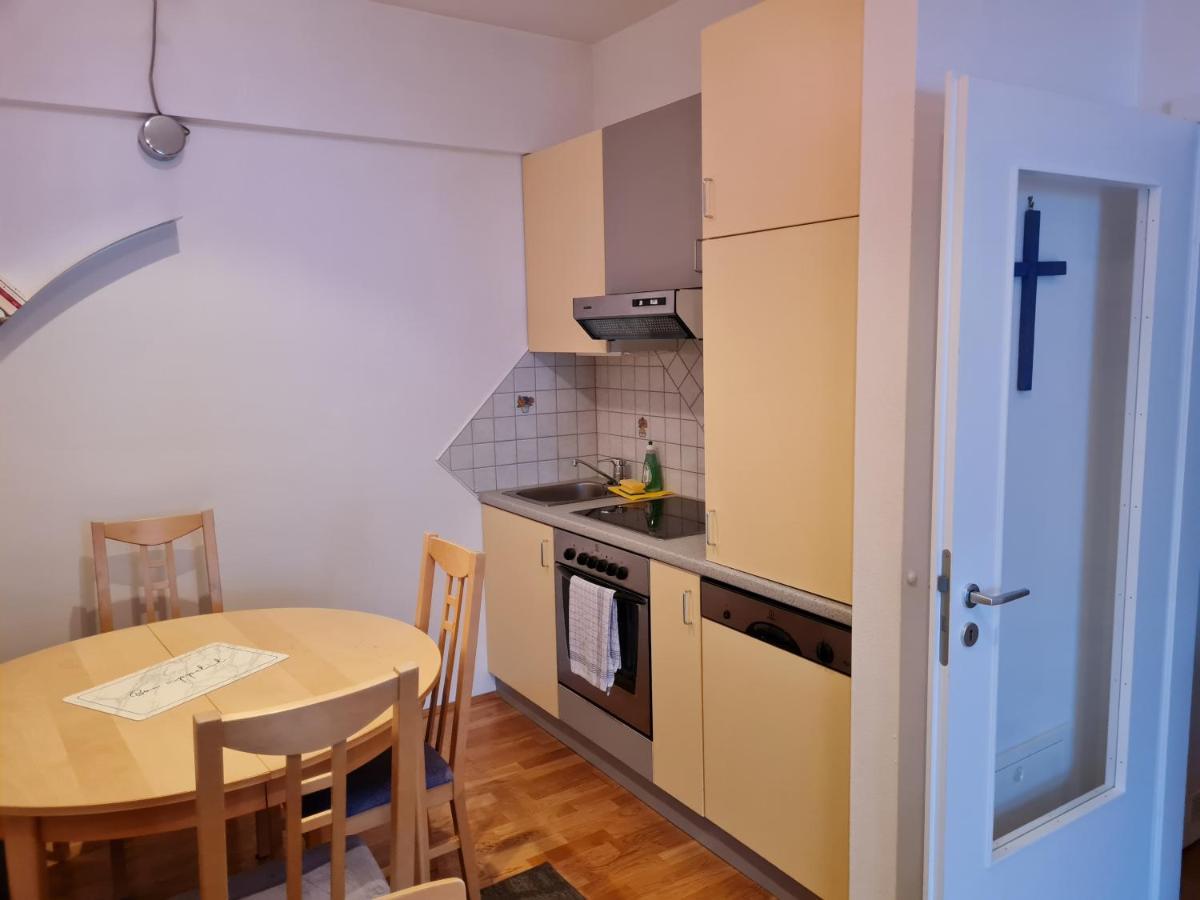 Ferienwohnung Salburg,Troepolach Екстериор снимка